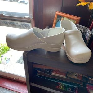 Closing account make an offer or goes to goodwill***** Dansko size 10